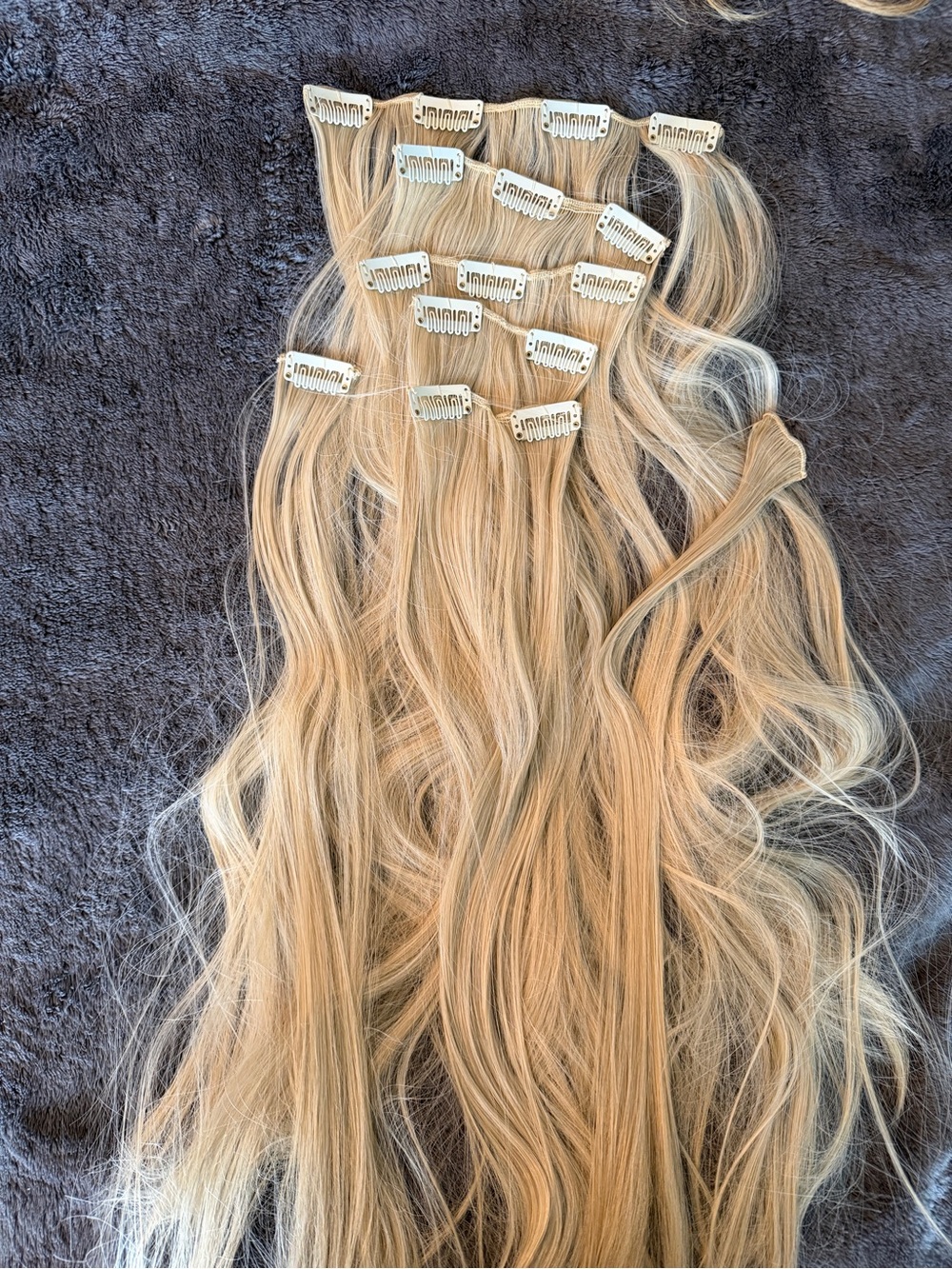 23” Blonde Clip-In Hair Extensions - Natural Light Blonde